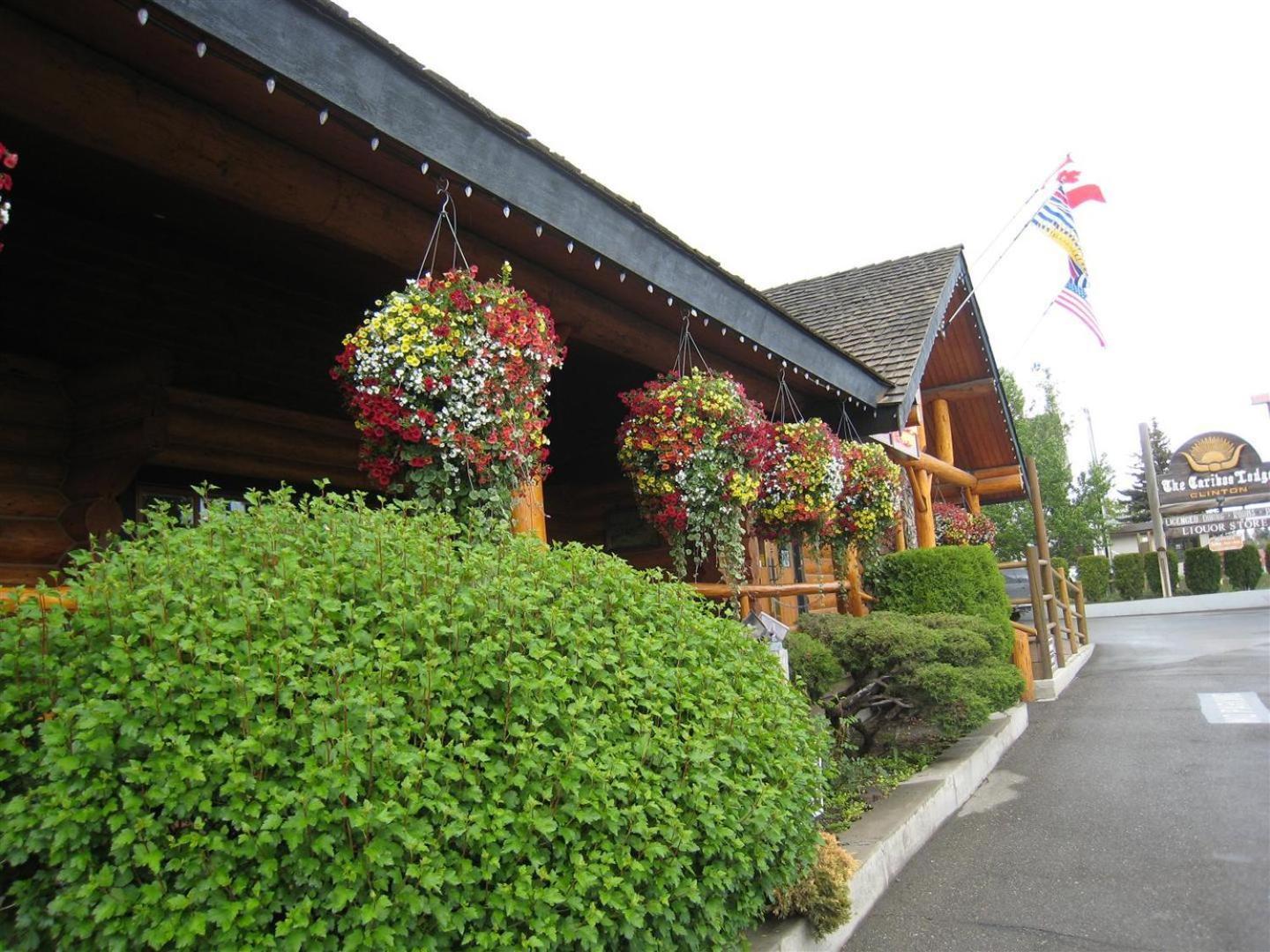 Cariboo Lodge Clinton Ngoại thất bức ảnh