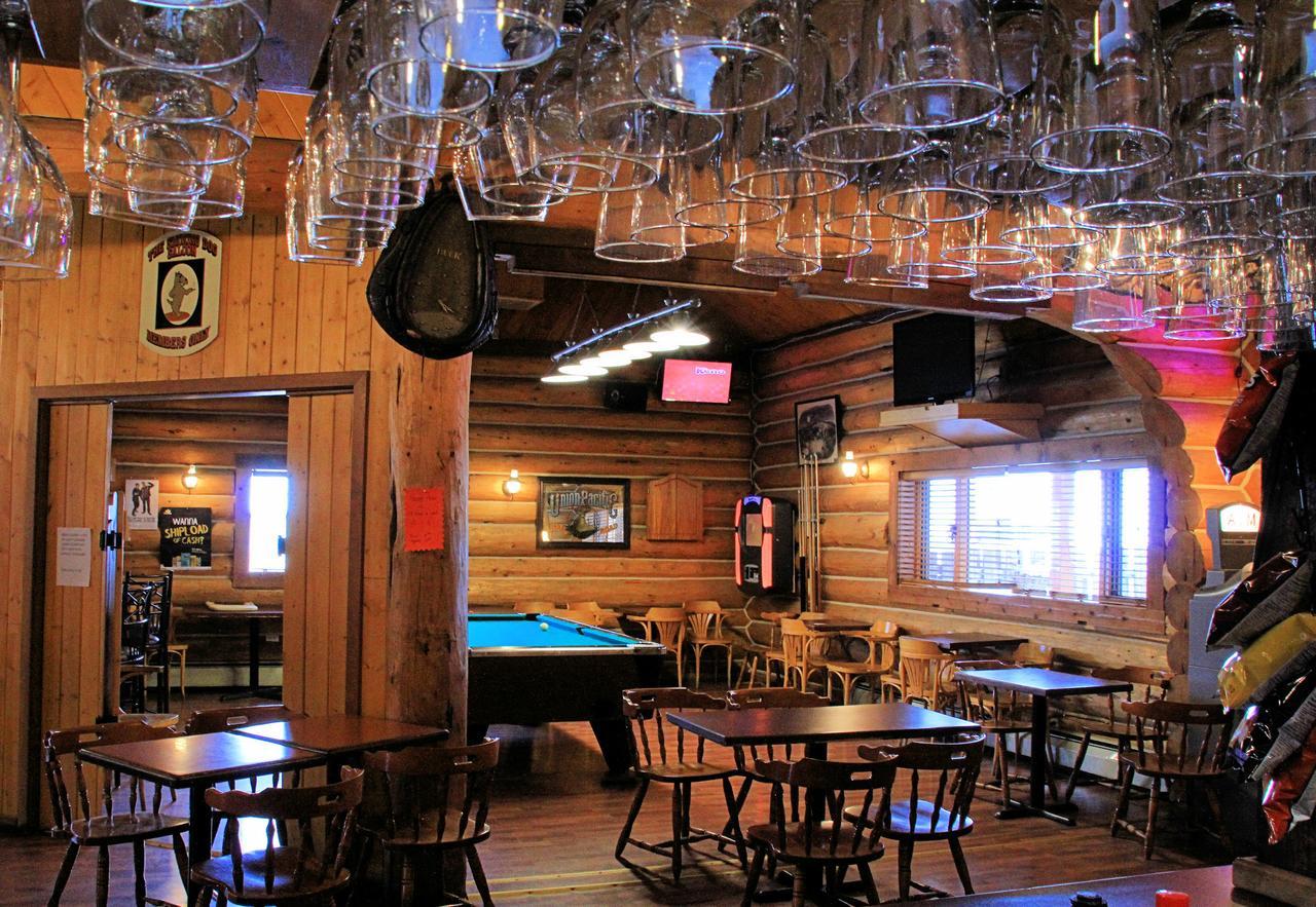Cariboo Lodge Clinton Ngoại thất bức ảnh